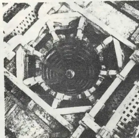1954年保国寺大殿明间藻井勘测照片