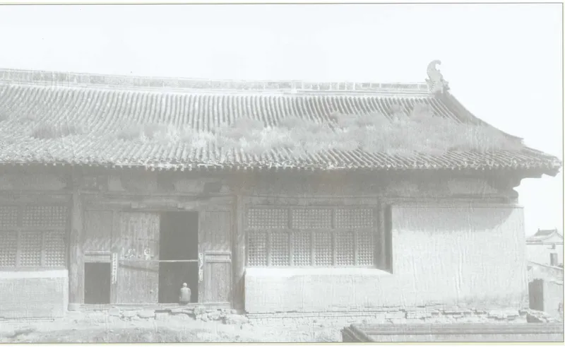 林洙编《中国古建筑图典》第一卷：大同下华严寺海会殿旧影