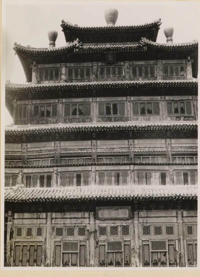 Hedda Morrison约于1933至1946年间拍摄的普宁寺大乘之阁正面