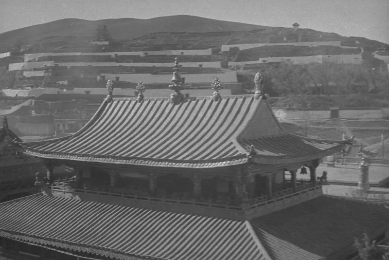 Harrison Forman于1936年拍摄的塔尔寺金顶建筑