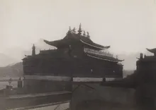 扎什伦布寺 - zhashilunbusi old 1900 panchen mausoleum